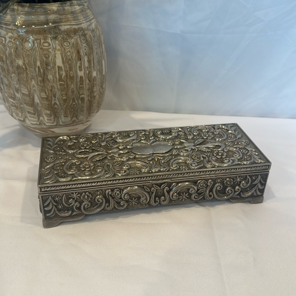 Vintage Godinger Silver Plate Ornate Jewelry Trinket Box